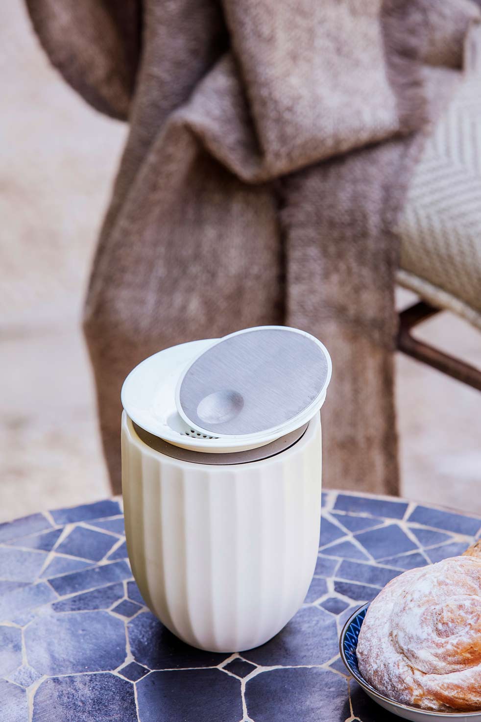 Gaibei Porcelain Thermos Cup